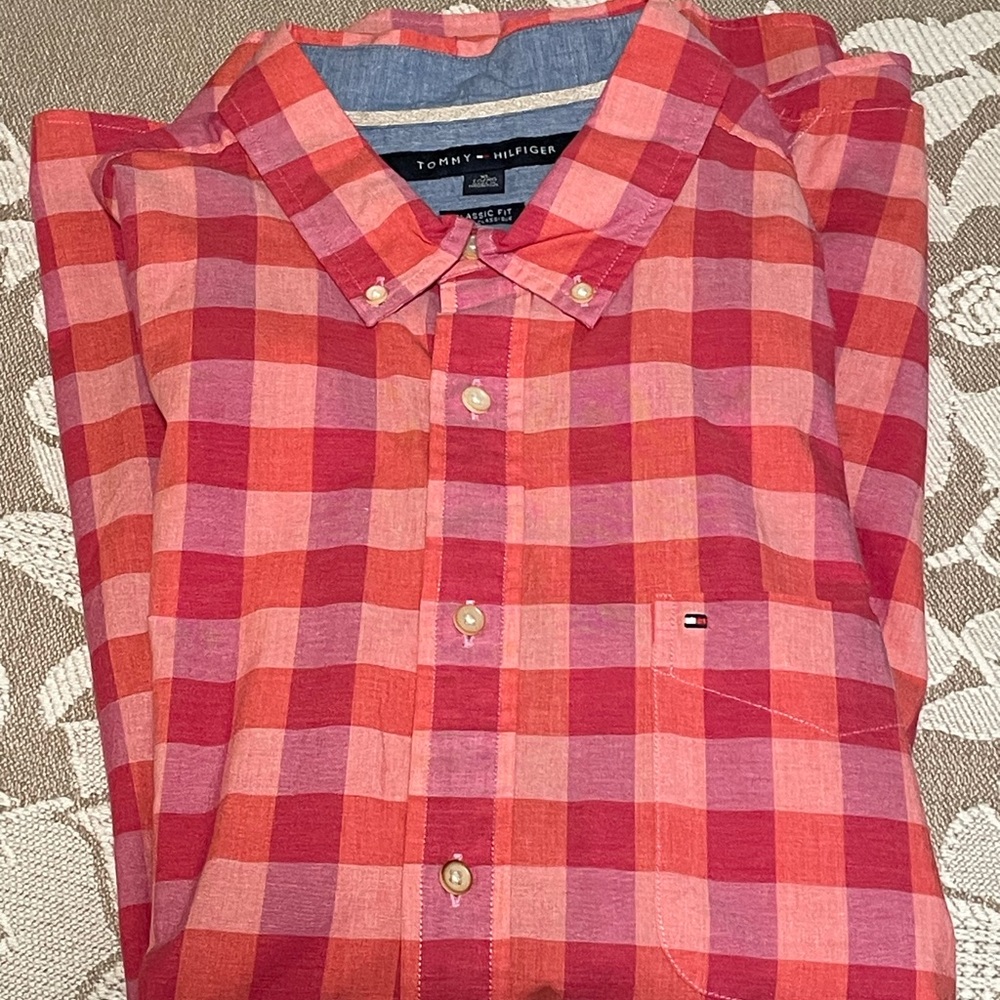 Men’s XL New and Never Worn. Tommy Hilfiger Men's Red Plaid Shirt